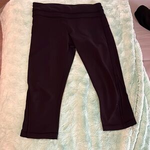 Lululemon black cropped pants with zipper